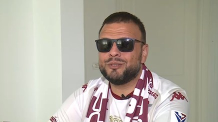 Florin Serdaru, fanul rapidist nevăzător, care e unic în lume în meseria sa! ”Am făcut 49 de operaţii” | VIDEO EXCLUSIV 