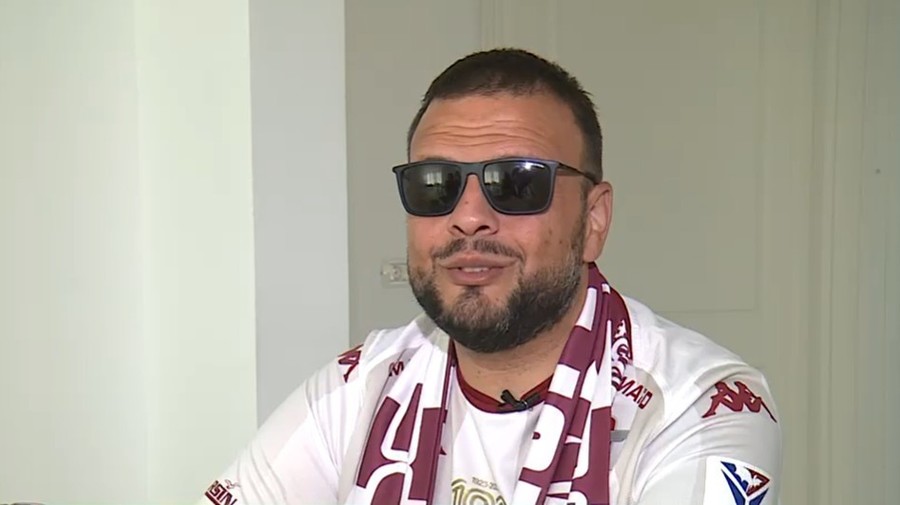 Florin Serdaru, fanul rapidist nevăzător, care e unic în lume în meseria sa! ”Am făcut 49 de operaţii” | VIDEO EXCLUSIV 