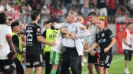 Conducerea lui „U” Cluj condamnă reacţia lui Cristian Bergodi de la finalul meciului cu Dinamo: „Poartă principala vină”