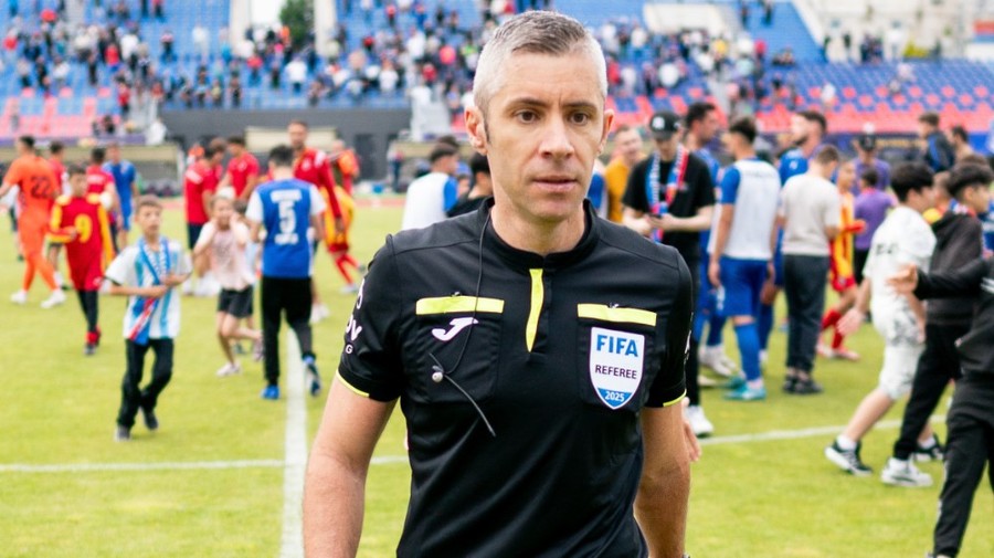 Radu Petrescu arbitrează meciul CFR Cluj – Farul. Partida se vede vineri, de la ora 20:30, pe Prima Sport 1 şi PrimaPlay.ro