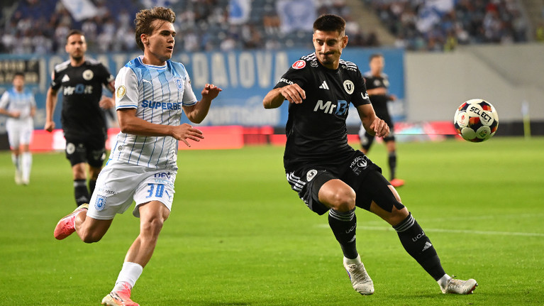 VIDEO | Universitatea Craiova – "U" Cluj, pe Prima Sport 1 şi PrimaPlay.ro! Oltenii fac recital în repriza secundă