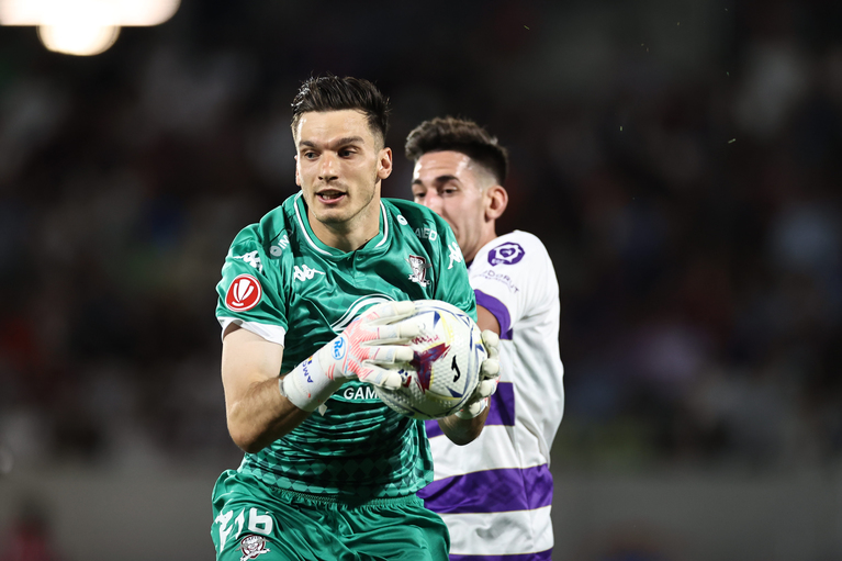 Veşti bune pentru Rapid! Accidentat în meciul cu Poli Timişoara, Marian Aioani poate reveni la antrenamente în câteva zile 