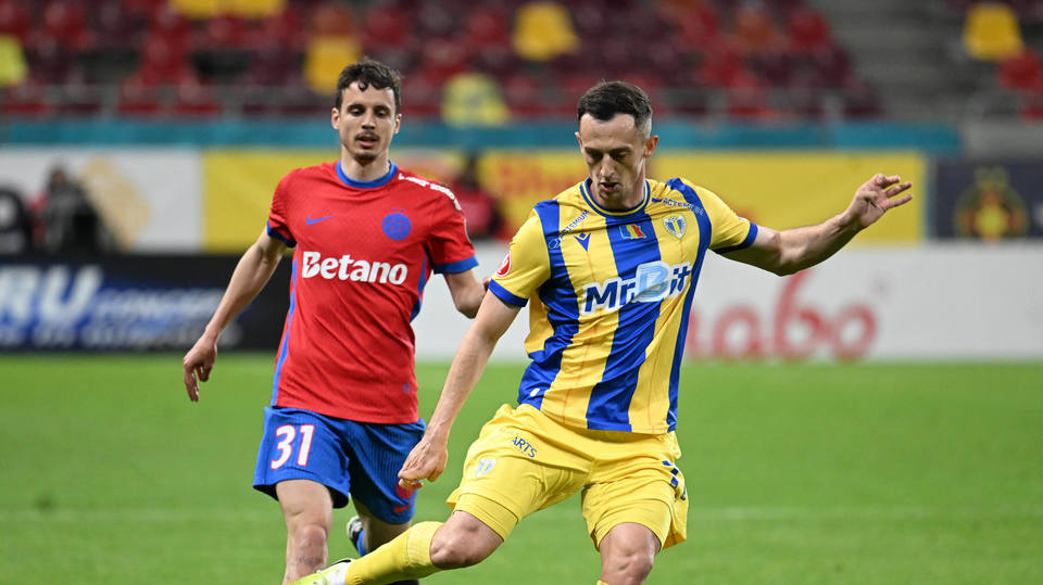 //i0.1616.ro/media/581/3142/38109/22729541/2/fcsb-petrolul-ploiesti-play-out-superliga-superbet-24-04-2026-1.jpg