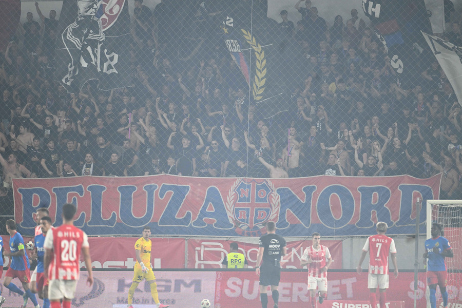 Liderul Peluzei Nord deschide calea către o venire a lui Marius Şumudică la FCSB, după scuzele prezentate de antrenorul CFR-ului: „E un pas înainte. Într-un an, doi, trei, cine ştie, de ce nu?”