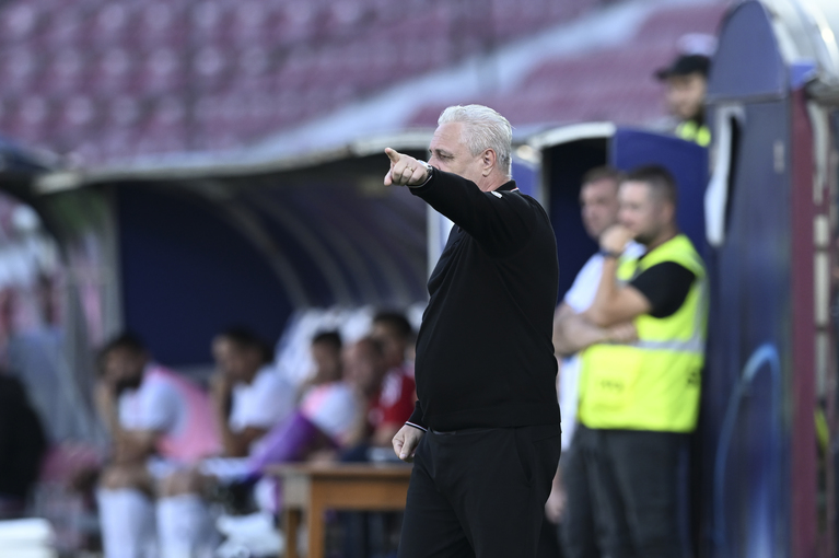 Marius Şumudică a luat decizia cu privire la FCSB! Antrenorul a vorbit cu cei din conducerea CFR-ului şi le-a trasmis ce va face pe viitor 