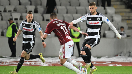 VIDEO | Universitatea Cluj - Rapid, LIVE pe Prima Sport 1 şi PrimaPlay.ro. Echipele de start
