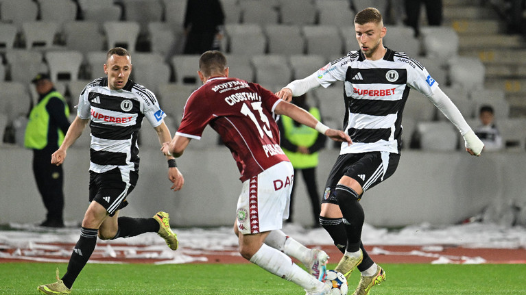 VIDEO | Universitatea Cluj - Rapid, LIVE pe Prima Sport 1 şi PrimaPlay.ro. Echipele de start
