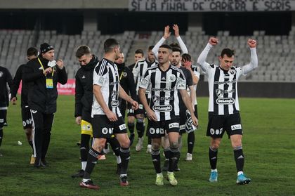 VIDEO | 'U' Cluj - CSM Slatina 2-1. 'Şepcile roşii' au dat lovitura în minutul 90+5! Trei goluri din corner