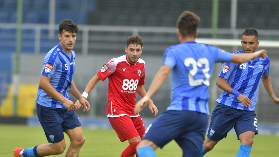 VIDEO ǀ FC Buzău - Dinamo 2-1. Profesorul Pustai răpune ”câinii”, la capătul unui meci spectaculos