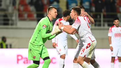 VIDEO | Metaloglobus - Dinamo 1-2. Echipa lui Burcă învinge fără mari emoţii şi se apropie de play-off