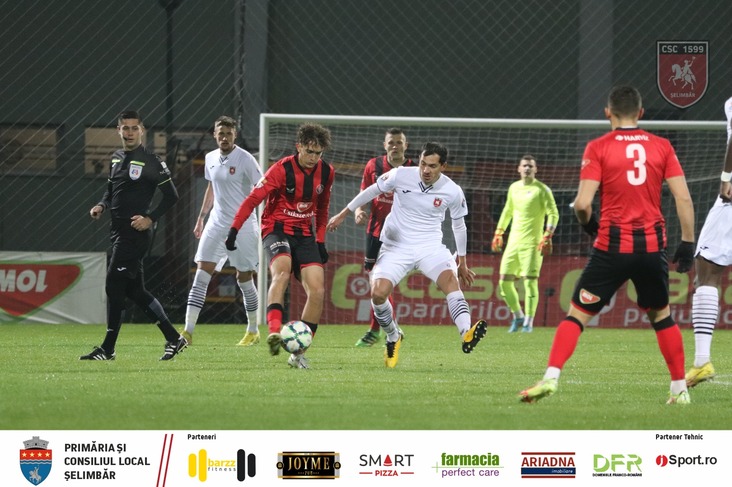VIDEO | Csikszereda - CSC Şelimbăr 1-2. Trupa lui Claudiu Niculescu s-a impus graţie unui gol în minutul 90+5!
