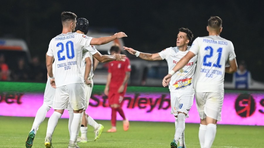 VIDEO | Unirea Dej - Gloria Buzău 2-4. Buzoienii au revenit de la 2-0 şi s-au impus clar pe final 