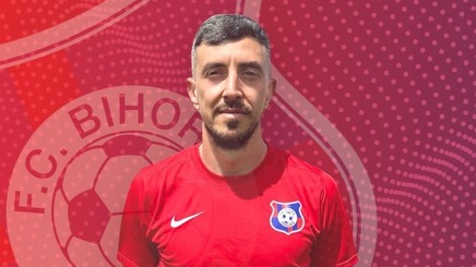 Ioan Hora a semnat cu FC Bihor. “Am zis că nu mă las de fotbal până nu îmbrac şi culorile oraşului meu”