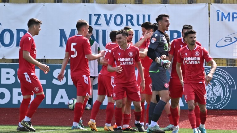 VIDEO | CSM Slatina - ACSM Reşiţa 1-0, în direct la Prima Sport 1. Kayondo profită de o mare eroare