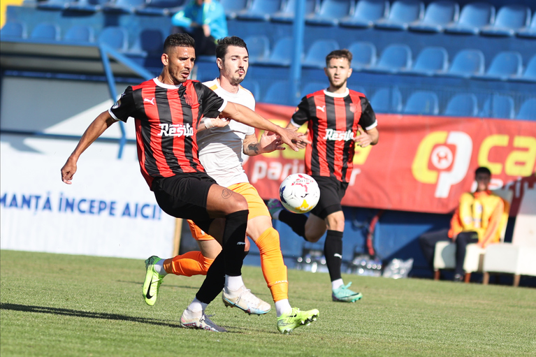 VIDEO | CSC Şelimbăr - CSM Reşiţa 0-3! Reşiţenii urcă pe locul 3