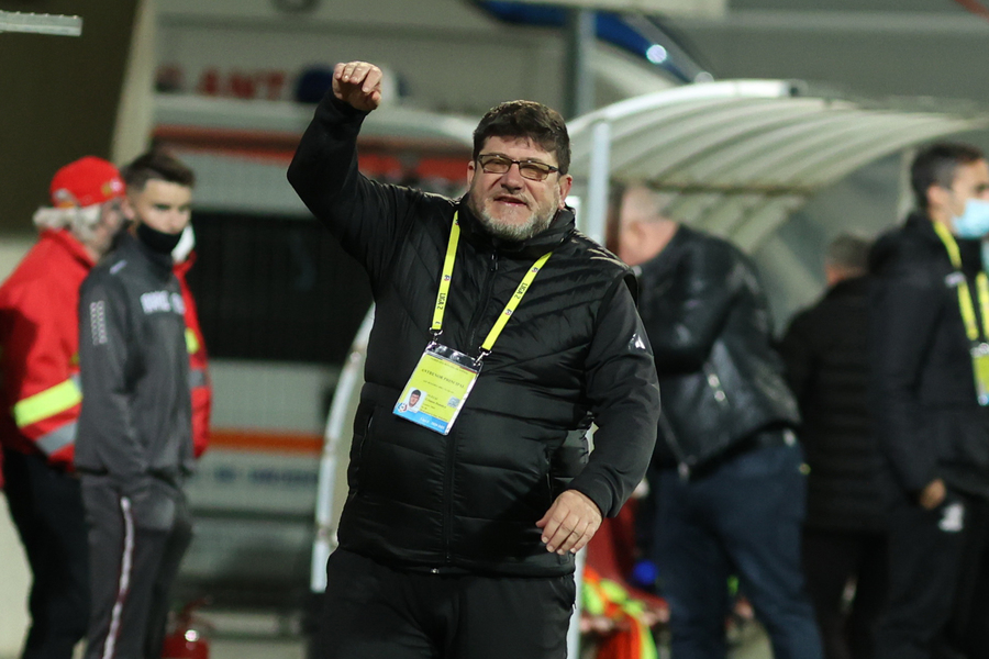 Cristi Pustai şi-a găsit echipă după despărţirea de Gloria Bistriţa! Experimentatul tehnician va semna cu un club de tradiţie din România