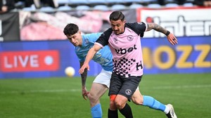 VIDEO | Corvinul - FC Voluntari, ASTĂZI, de la 18:30, LIVE pe Prima Sport 1 şi PrimaPlay.ro! Hunedorenii sunt la un pas de promovarea directă în SuperLiga