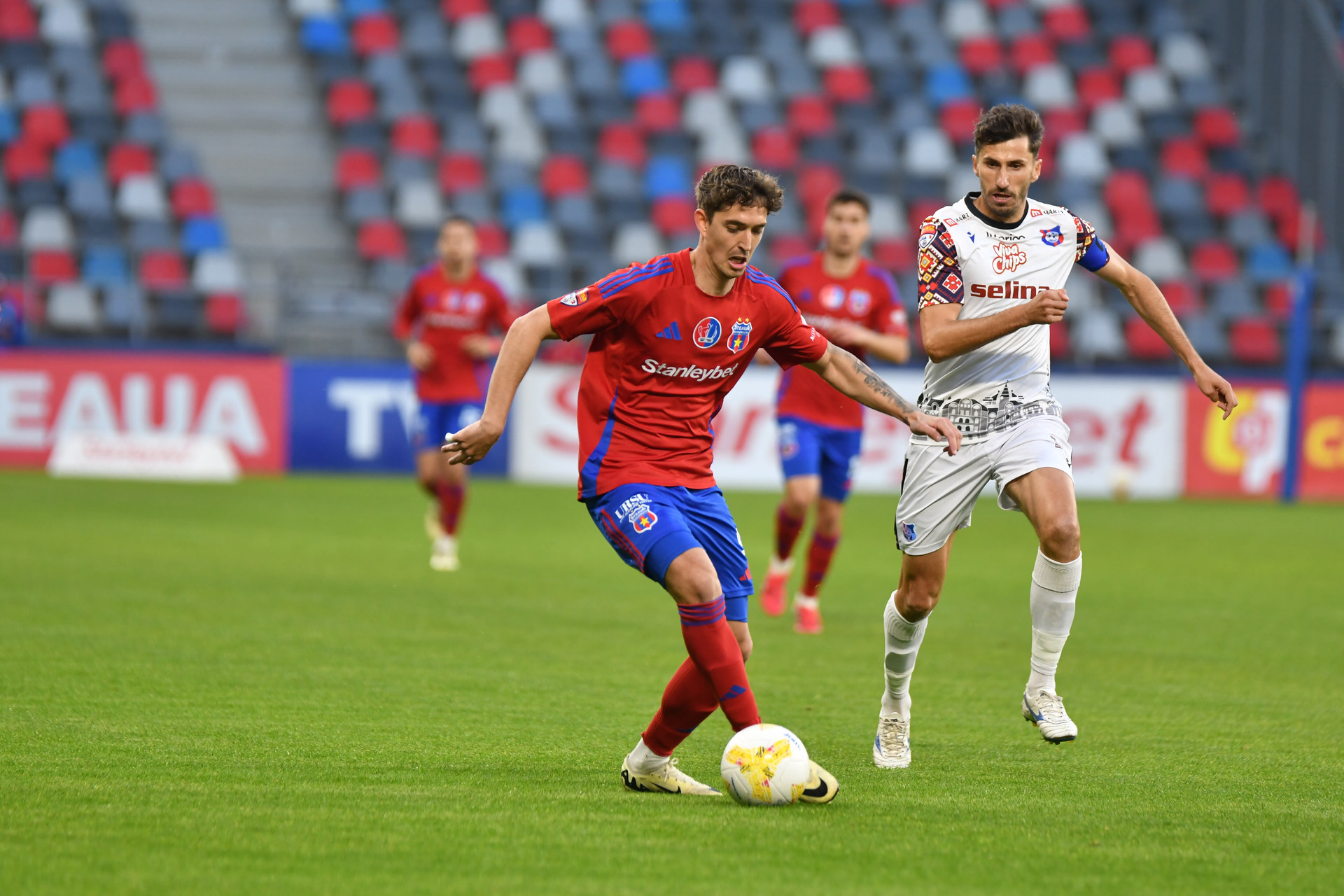 VIDEO | FC Bihor – Steaua, LIVE pe Prima Sport 1 şi PrimaPlay.ro! Repriză nebună la Oradea