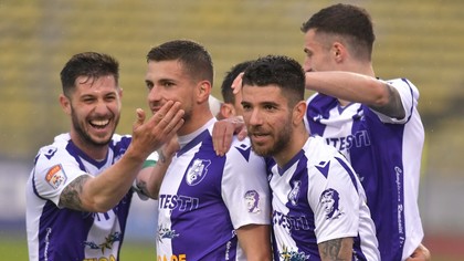 OFICIAL | Poli Timişoara, transfer după transfer! Fostul jucător de la Universitatea Craiova şi FC Argeş a semnat cu bănăţenii şi se va bate la promovare