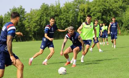 Steaua a prezentat transferurile verii. Printre noii veniţi e şi un fost jucător de la rivala FCSB