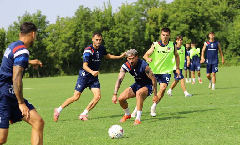 Steaua a prezentat transferurile verii. Printre noii veniţi e şi un fost jucător de la rivala FCSB