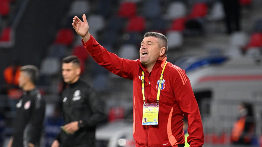 Daniel Opriţa a cedat! Antrenorul şi-a dat demisia de la Steaua: ”Aştept să mi-o accepte”
