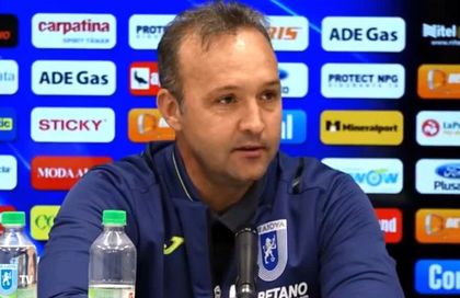 Craiova l-a mulţumit pe Papură. Discursul antrenorului după 5-0 cu Progresul Spartac: "Dacă ştiţi de Rădoi, să-mi spuneţi!"