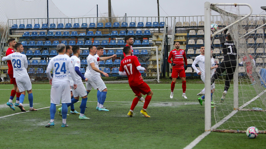 Corvinul Hunedoara s-a calificat fără emoţii în play-off-ul Cupei României