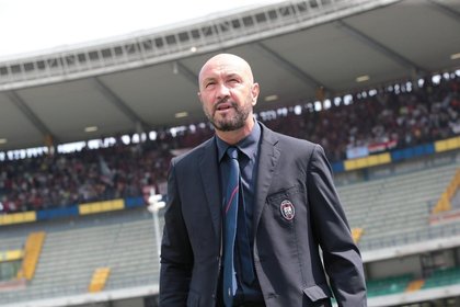 Veşti bune pentru Zenga. Cagliari îi prelungeşte contractul