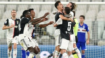 VIDEO | Juventus - Sampdoria 2-0. „Bătrâna Doamnă” se încoronează în Serie A pentru a noua oară consecutiv şi are toată Italia la picioare