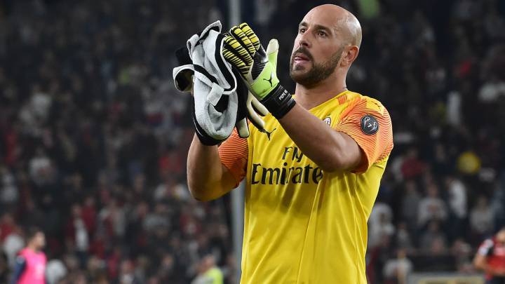 Tinereţe fără bătrâneţe. Pepe Reina a trecut vizita medicală şi este noul jucător al celor de la Lazio