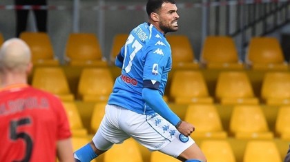 Napoli a câştigat partida cu Benevento. Albaştrii au revenit după ce au fost conduşi