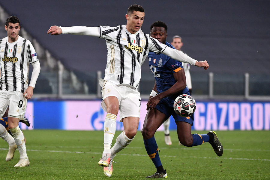 Juventus - Napoli, miercuri, de la ora 19.45, în direct pe Look Sport+. Pe viaţă şi pe moarte: „Bătrâna Doamnă” are şansa de a reintra în lupta pentru titlu