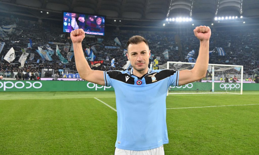 Ştefan Radu face istorie la Lazio! A devenit jucătorul cu cele mai multe prezenţe din istoria ”Biancocelestilor”