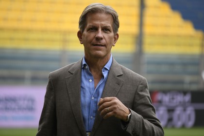 VIDEO | Patronul american al Parmei, "cadou" pentru întregul oraş: stadion nou pentru echipa lui Man şi Mihăilă. Cum arată proiectul