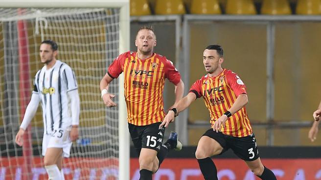 Pedeapsă dură primită de jucătorii lui Benevento, după ce au retrogradat