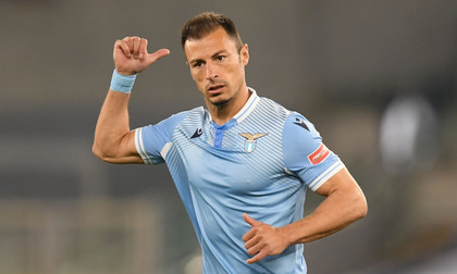 Cu Ştefan Radu rezervă, Lazio a învins Spezia la scor de tenis. Immobile a reuşit ”hattrick-ul”