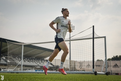 Juventus a oficializat împrumutul lui Radu Drăguşin la Sampdoria. ”Această mutare reprezintă o altă şansă”