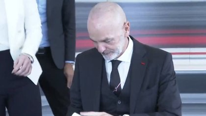 Stefano Pioli şi-a prelungit contractul cu AC Milan. Salariu dublu pentru antrenorul lui Tătăruşanu