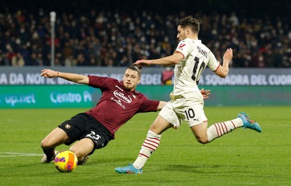 VIDEO ǀ Salernitana obţine o victorie crucială şi iese din zona retrogradării. Radu Drăguşin a fost rezervă