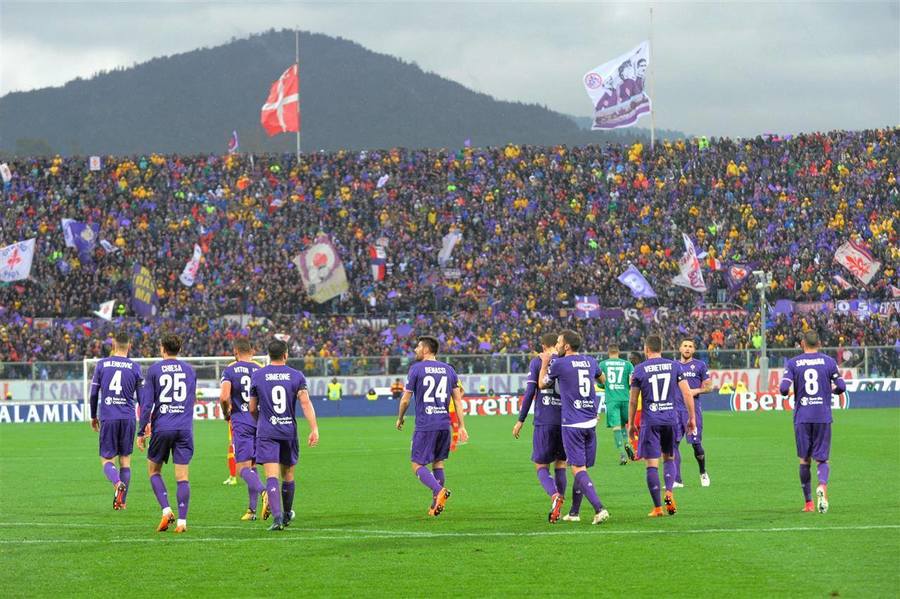 Fiorentina cere măsuri după ce proprietarul clubului a fost ţinta scandărilor rasiste la meciul cu Atalanta
