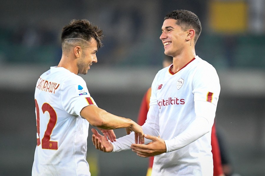 VIDEO | AS Roma a învins pe Verona, scor 3-1, în etapa a 12-a din Serie A