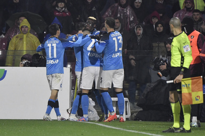 VIDEO | Încă un pas spre Scudetto. Napoli a învins clar Salernitana, 2-0, şi s-a distanţat faţă de AC Milan şi Inter