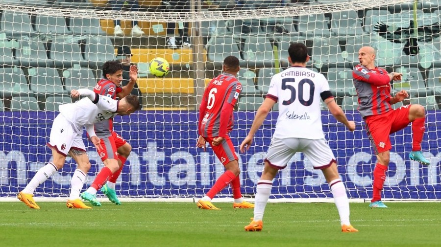 VIDEO ǀ Înfrângere usturătoare pentru Vlad Chiricheş: Cremonese – Bologna 1-5!