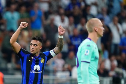 VIDEO | Inter Milano i-a dat o lecţie de fotbal Fiorentinei, scor 4-0. Umilinţă în Serie A