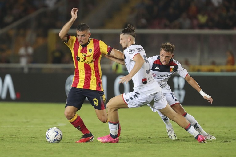 VIDEO | Lecce câştigă derby-ul românilor din Serie A