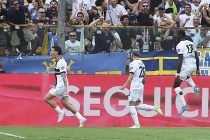 VIDEO | GOOOL DENNIS MAN! Internaţional român a marcat din nou! Faza a fost creată de Mihăilă