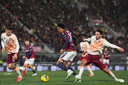 VIDEO | Bologna - AS Roma 2-2. Oaspeţii au salvat remiza în ultimele secunde