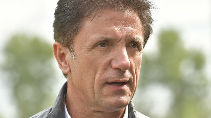 Gică Popescu este ”tranşant” cu Dennis Man în privinţa transferului la PSV: ”Mai bine stă acasă!”