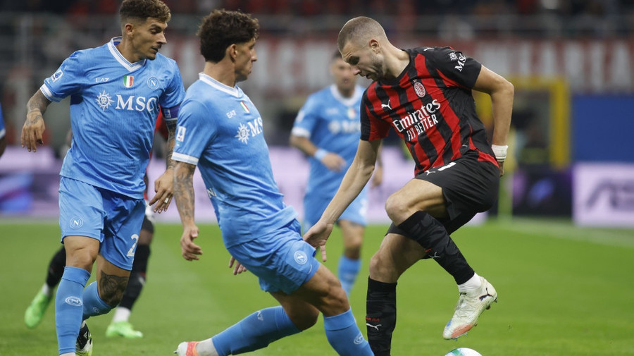 VIDEO | AC Milan – Napoli 2-1. Echipa lui Allegri rezistă cu un om în minus şi e pe primul loc